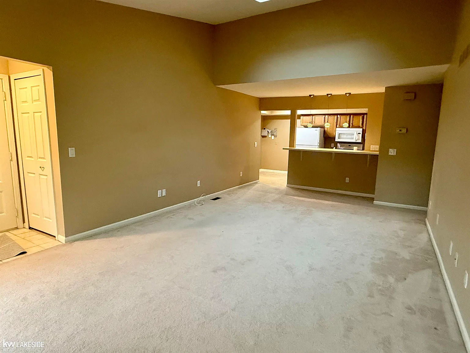 2 bed, 2.0 bath, 1459 sqft, $2,250 — Photo 4