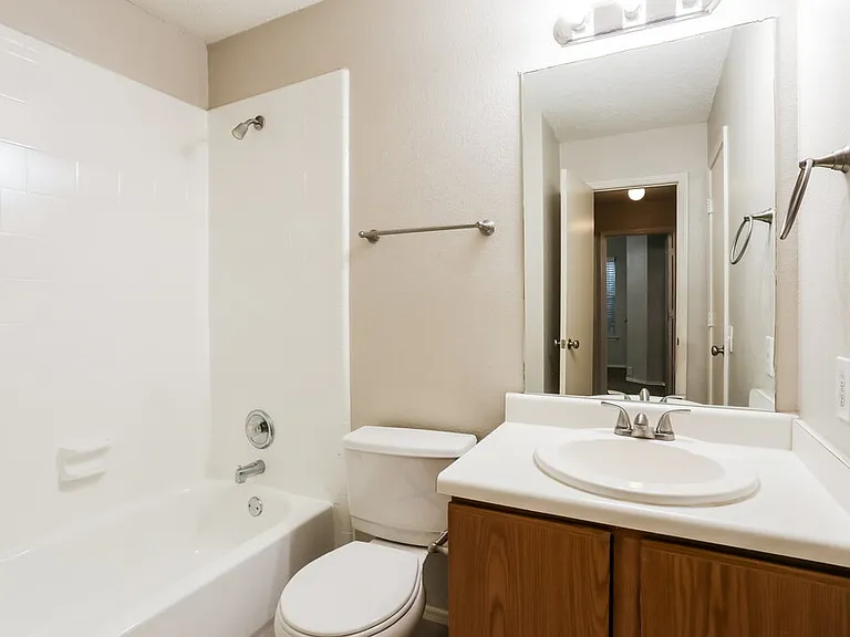 7005 Edmundson Dr — Photo 15