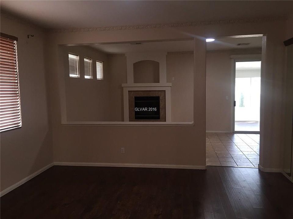 2nd image of 10048 Cambridge Blue Ave