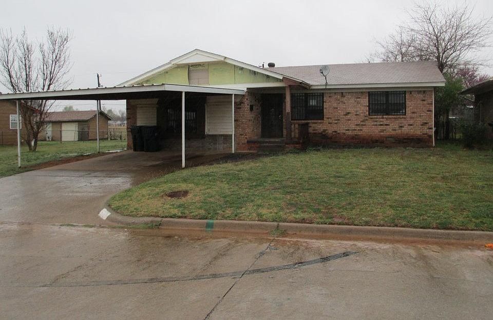 2nd image of 1705 SE 51st St
