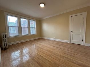 4013 W School St, Chicago, IL 60641