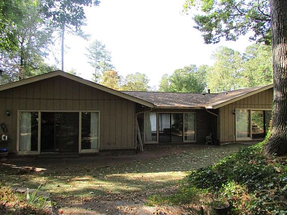 3rd image of 3513 Stratfield Dr