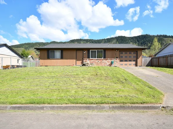 280 Donald Ter, Myrtle Creek, OR 97457