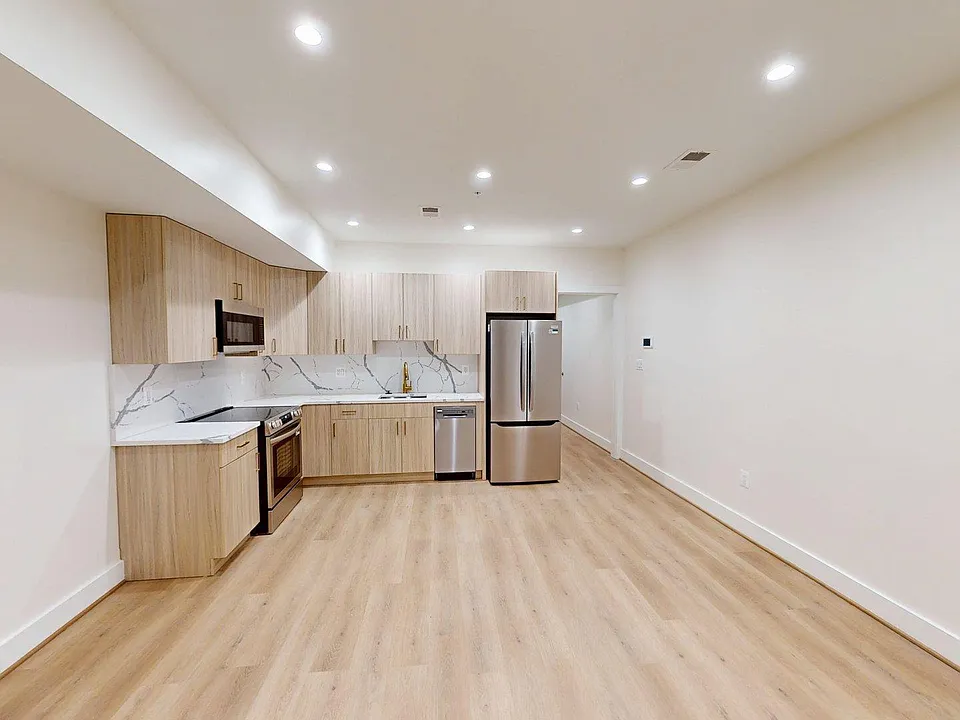 3106 Georgia Ave NW #1A