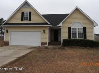 114 Gallop Ct, Raeford, NC 28376