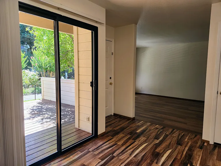 901 Russell Ave #129 — Photo 6