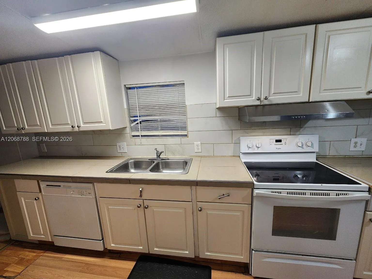 Plantation Manor Estates — Photo 2