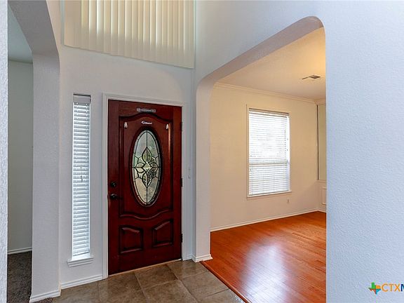 4th image of 419 Reservation Dr