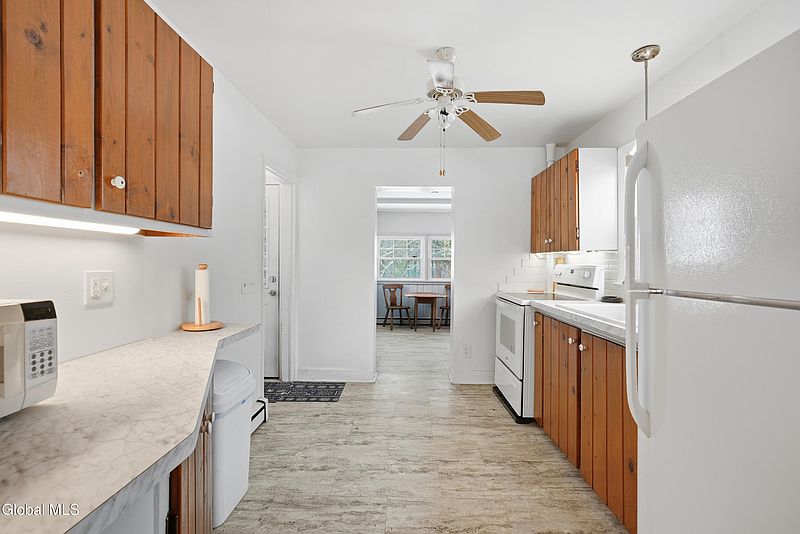 5th image of 2829 Consaul Road