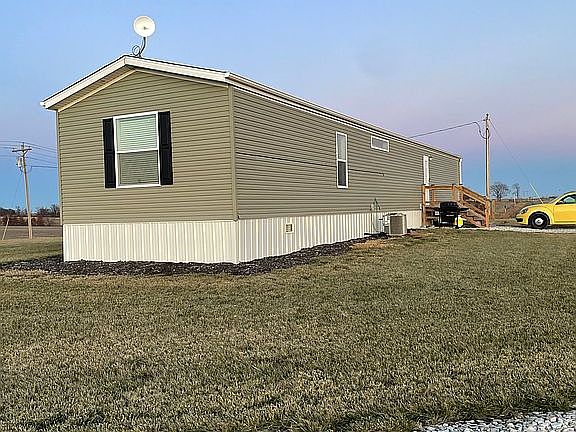 2nd image of 20505 195th St