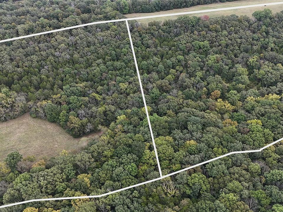 2nd image of 14 Tanglefoot Farms Rd