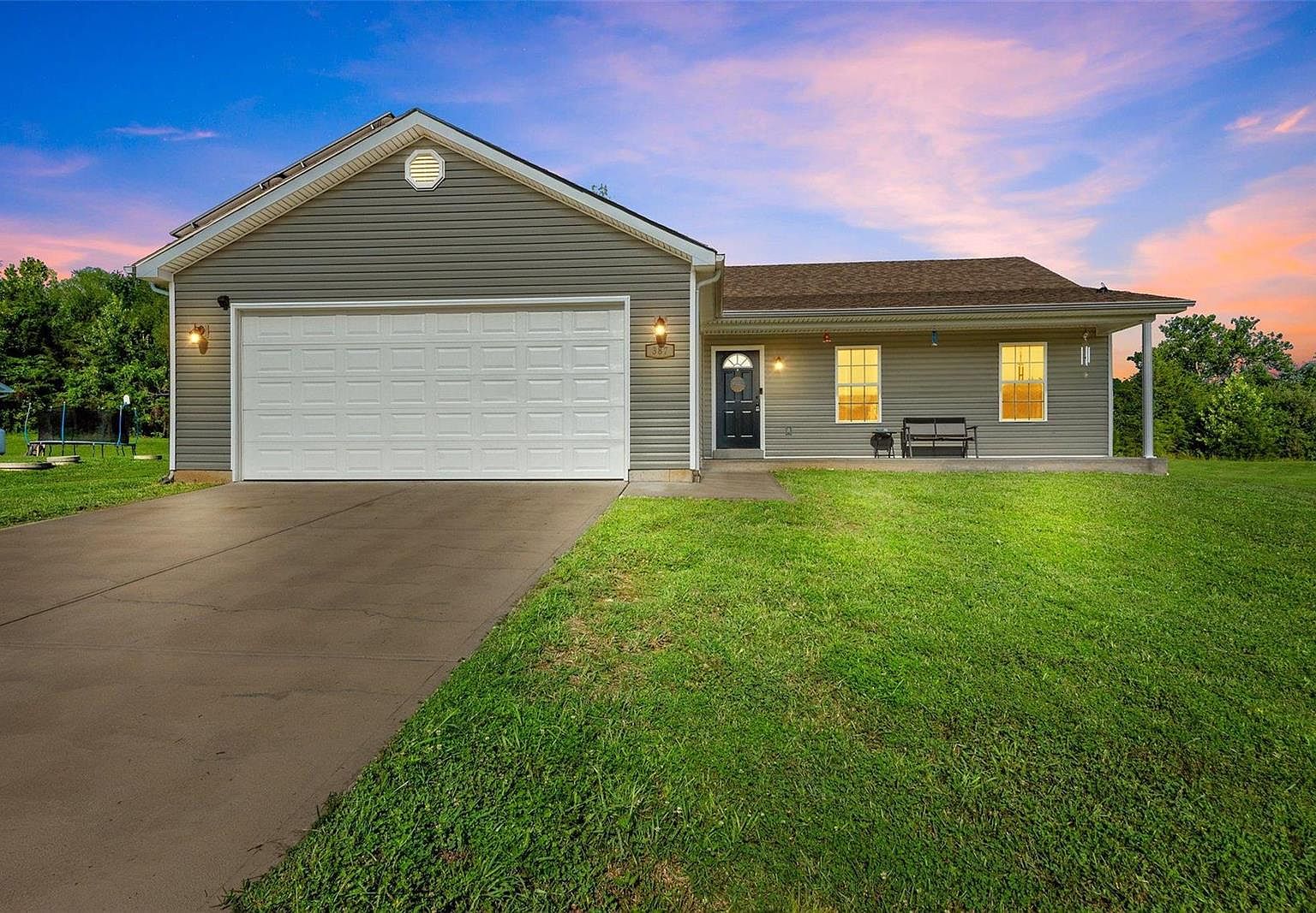 387 Calvey Meadows Dr, Robertsville, MO 63072 | Zillow