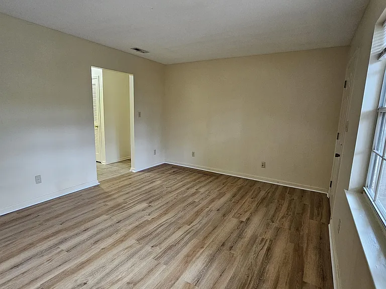 1322 Kings Dr #A — Photo 17