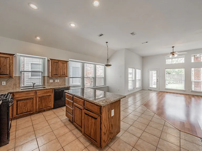 8648 Prairie Dawn Dr — Photo 16
