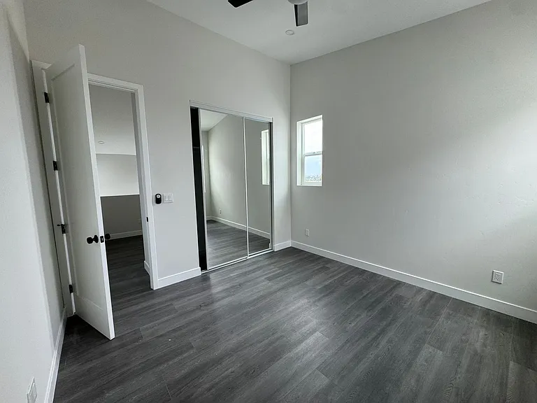 393 Gavin St — Photo 16