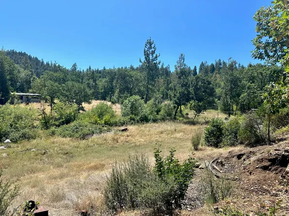 500 Hennessey St, Burnt Ranch, CA 95527