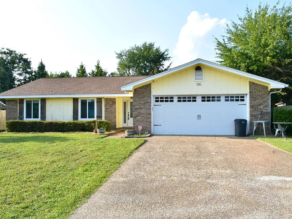 130 Derby Woods Dr
