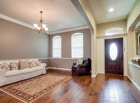 5th image of 2909 Hastings Way