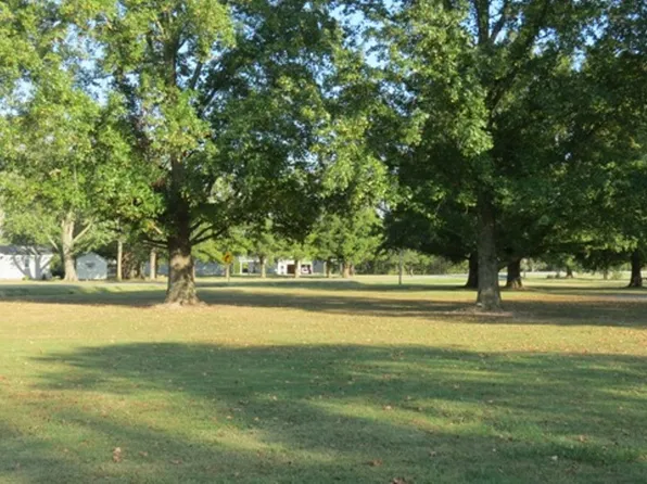 8644 E Jackson Street Rd, Du Quoin, IL 62832