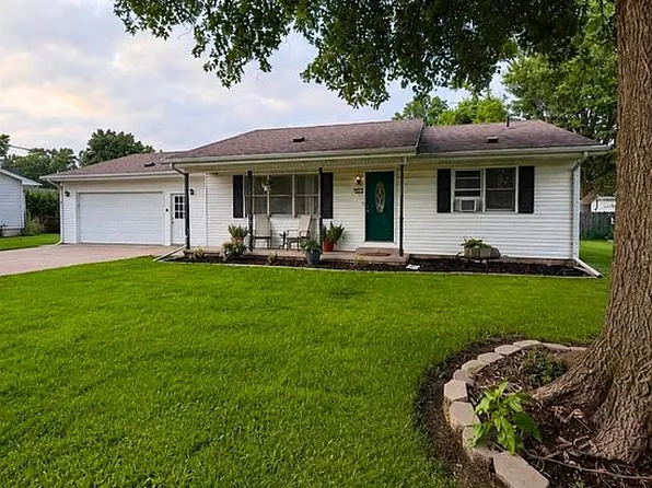 591 Walnut St, Knoxville, IL 61448