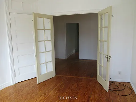 Rented by Town Residential | media 19