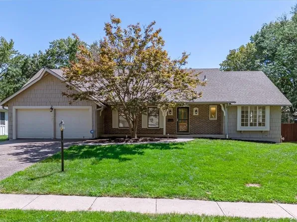 6425 W 100th Ter, Overland Park, KS 66212