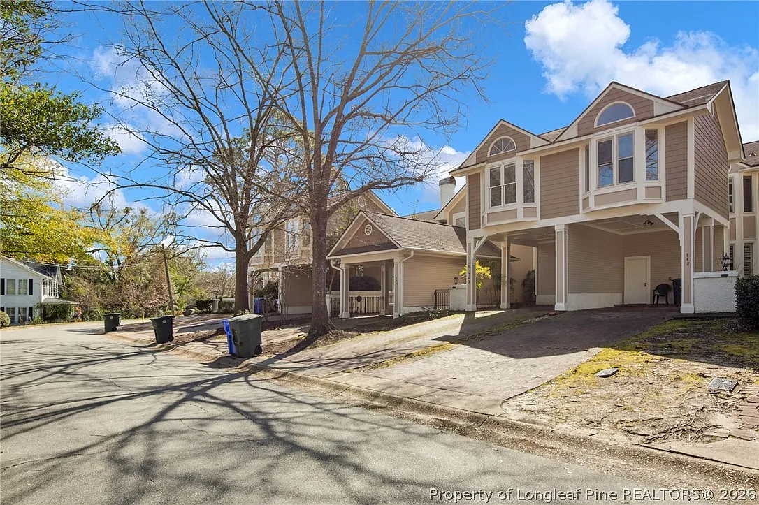 3 bed, 2.5 bath, 1570 sqft, $1,600 — Photo 3