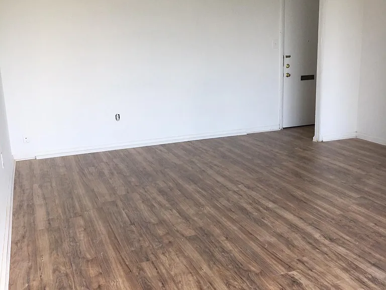 401 Cooper Landing Rd — Photo 5