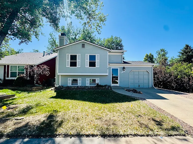 323 S Jefferson Ave — Photo 1