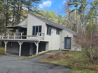 1608 Marsh Family Road, Hartford, VT 05059