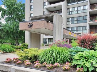 1785 Frobisher Ln #2101, Ottawa, ON K1G 3T7