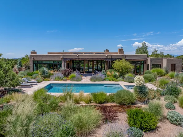 20 Picacho Peak Dr, Santa Fe, NM 87506