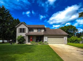 830 E Park Dr, Niles, MI 49120