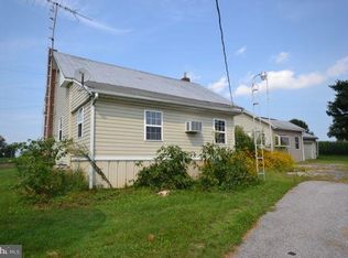 215 Hickory Rd, Littlestown, PA 17340
