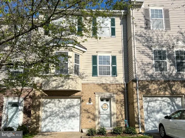 511 Highland Towne Ln, Warrenton, VA 20186
