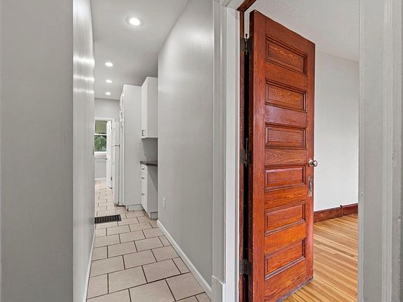 5th image of 1632 Englewood Ave #1