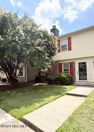 24 Scott St Photo 1