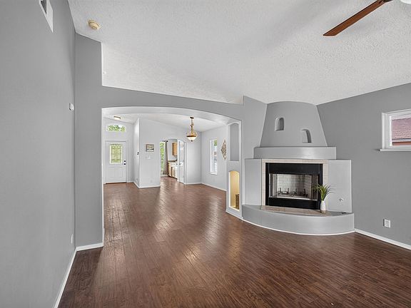 4th image of 817 Frederico Blvd