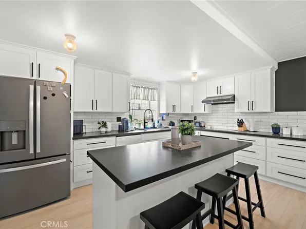 17697 Santa Cristobal St, Fountain Valley, CA 92708