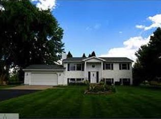 13790 Benton Rd, Grand Ledge, MI 48837