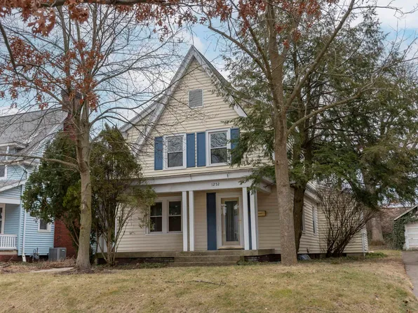 1252 Longfellow Ave, South Bend, IN 46615