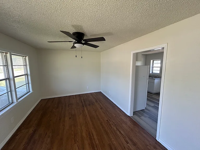 1009 Jet Dr — Photo 8