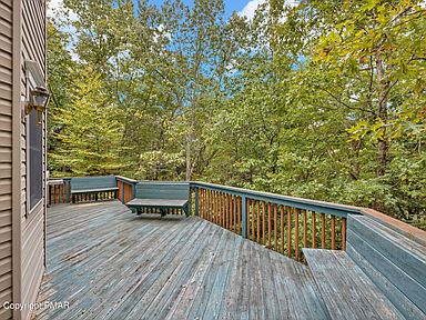 271 Manchester Dr, Bushkill, PA 18324 | Zillow