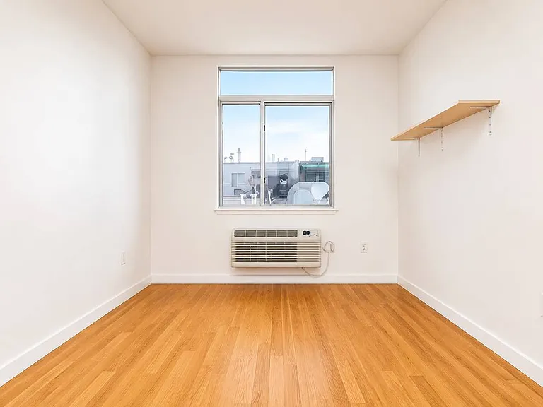 192 Noll St #2E — Photo 3