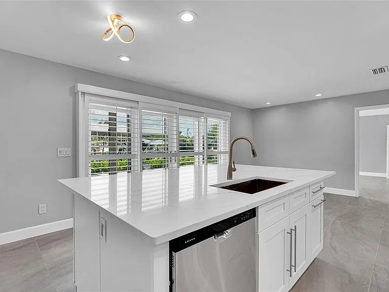 3944 Doral Dr — Photo 11