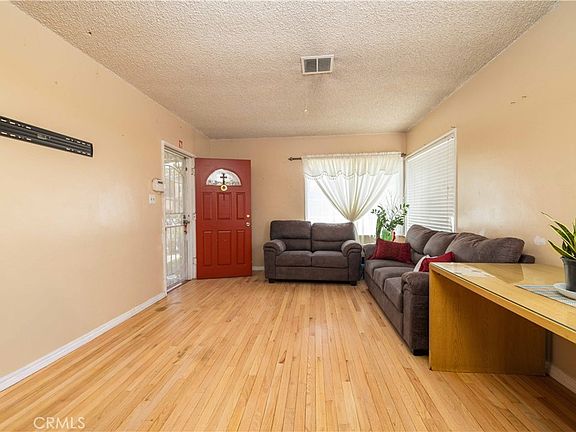 3rd image of 2765 E Tyler St