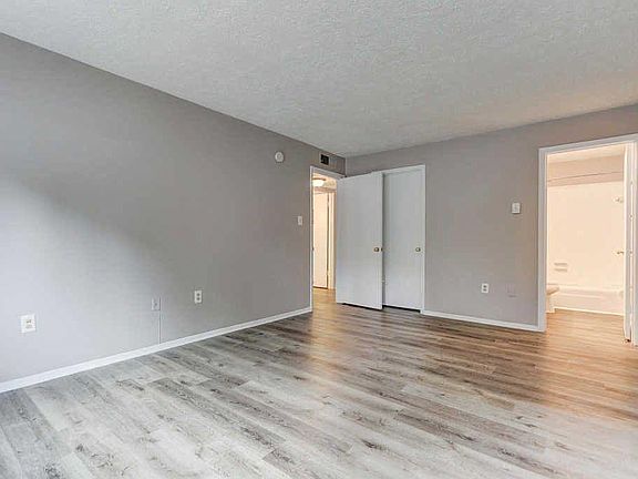 3rd image of 3636 Taliluna Ave APT 126