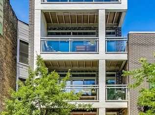 1932 W Irving Park Rd #4, Chicago, IL 60613