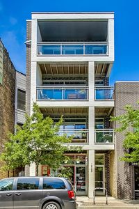 1932 W Irving Park Rd #4, Chicago, IL, 60613