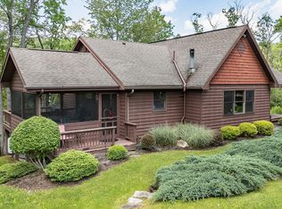 12 Raspberry Ln, Laporte, PA 18626